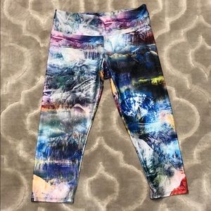 Onzie Capri leggings